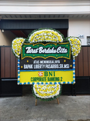 Papan Bunga Duka di Kelumpang Barat