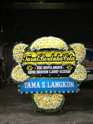 Papan Bunga Duka di Kelumpang Barat