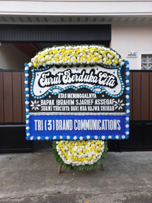 Papan Bunga Duka di Kelumpang Barat